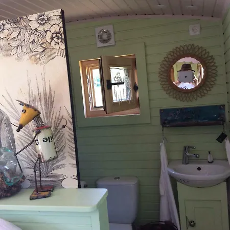 Glamping Roulotte De Luxe Vue 180° ,et Un Ha De Verdure *